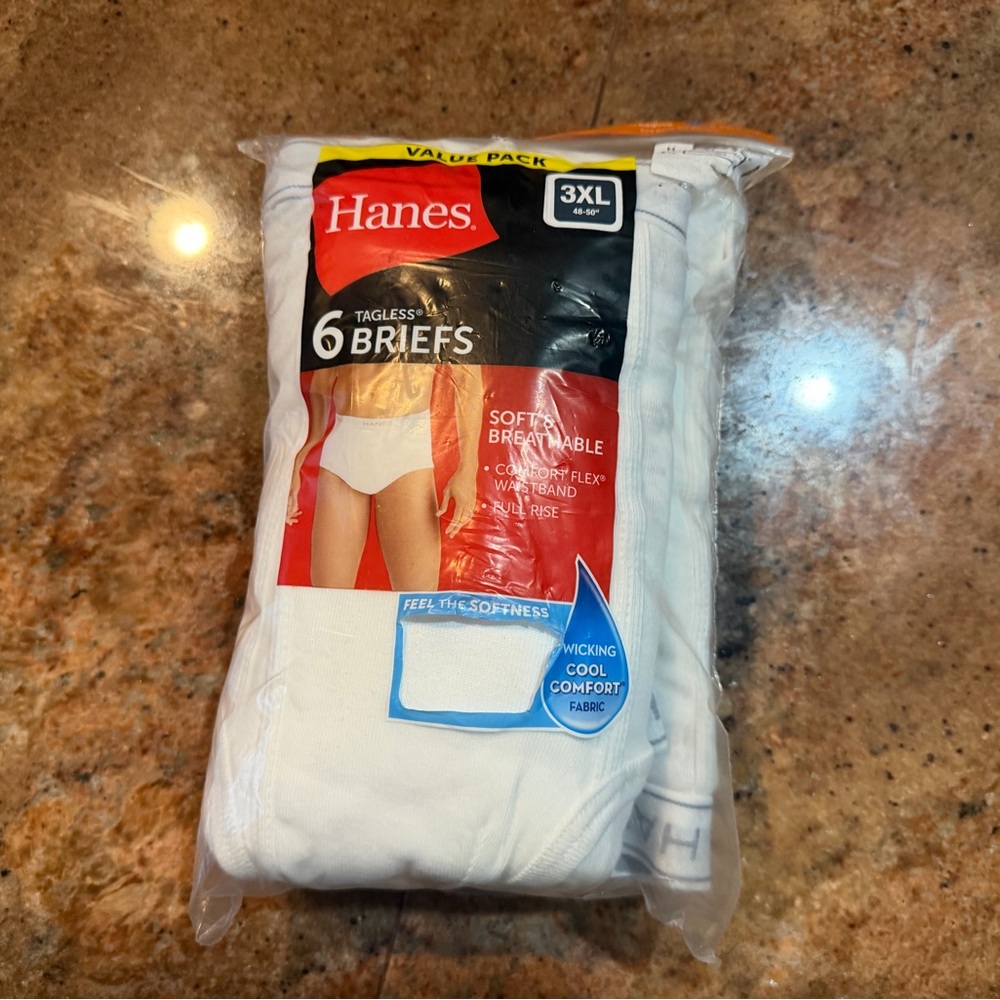 NWT Hanes Men's White Tagless Briefs - 6 count package - Size 3XL